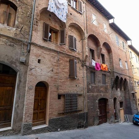 Casa Onda - Nel Cuore Della Contrada Siena Exterior foto